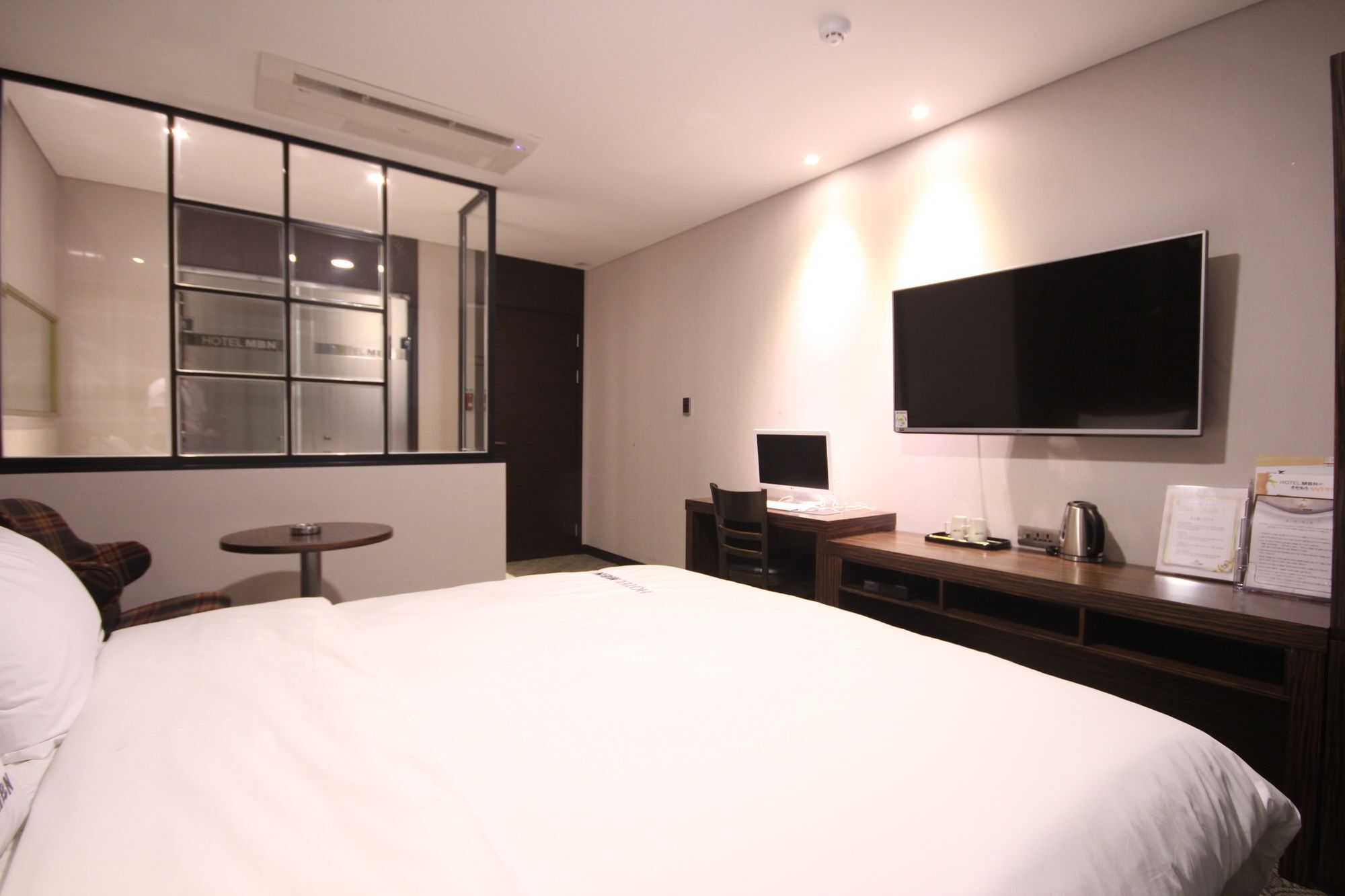 Mbn Hotel Changwon Exterior foto